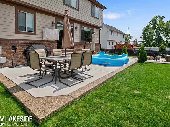 2nd image of 53185 Ashley Dr