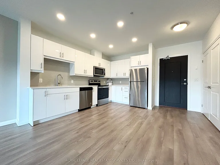 144 Watson Rd N #204 — Photo 3