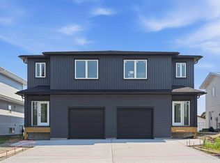 609A N 5th Ave SW, Sundre, AB T0M1X0
