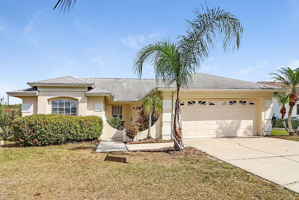 3 bed, 2.0 bath, 1560 sqft, $2,525 — Photo 1