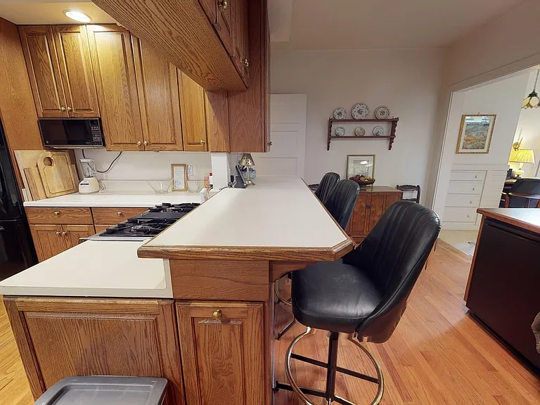 1104 Isabella Ave — Photo 12