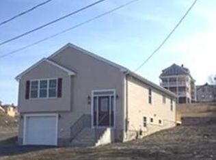 82 Bailey St, Fall River, MA 02724