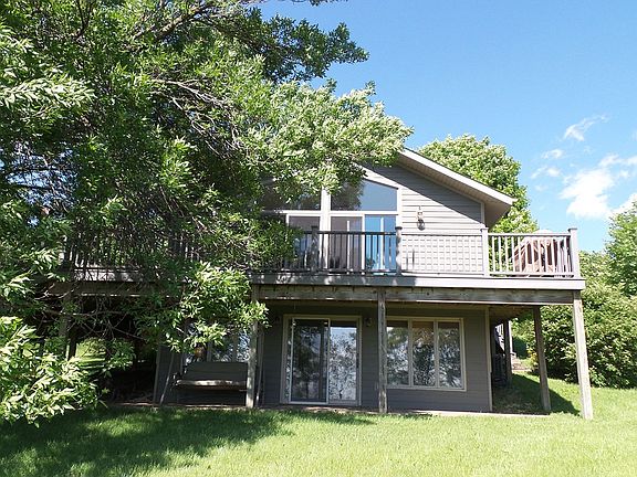 3rd image of 6 Eagle Ln