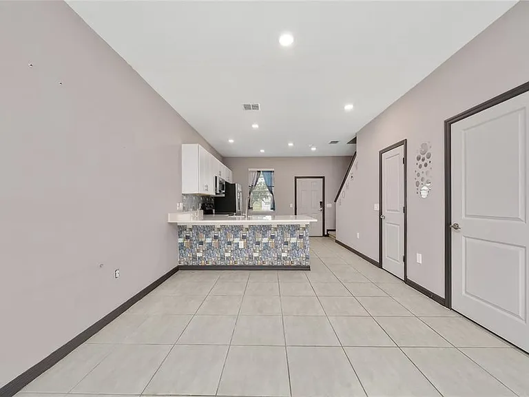 2060 Viewfinder St — Photo 6
