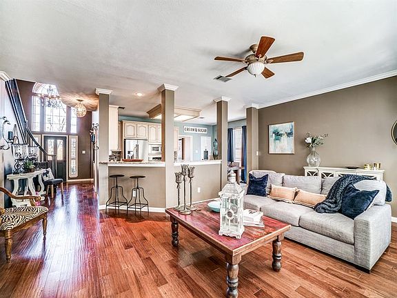 5th image of 4428 Taylor Ln