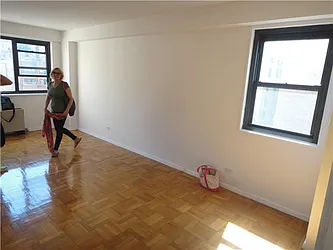 Rented by Addison Property Group