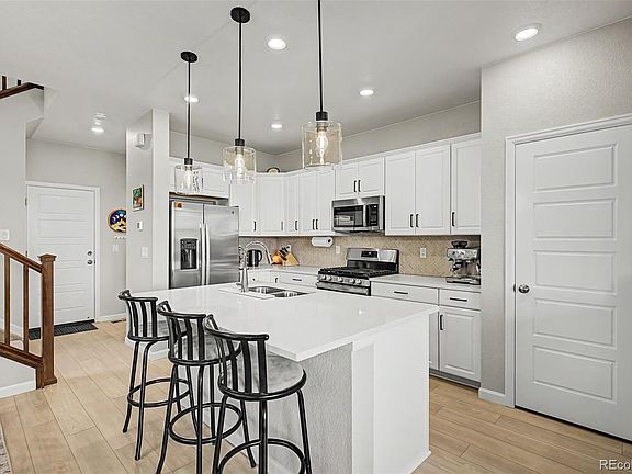 4th image of 2076 Chambers Road