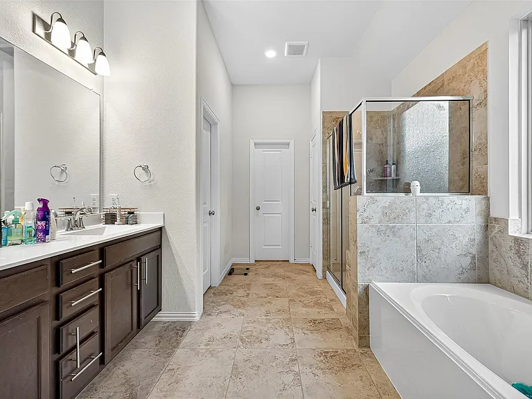 10519 Forfar Ln — Photo 39