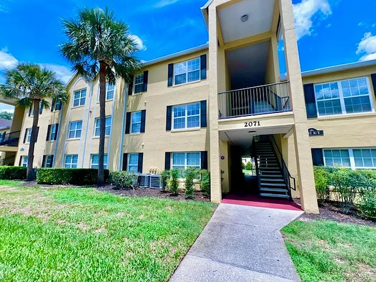 2071 Dixie Belle Dr #K — Photo 1