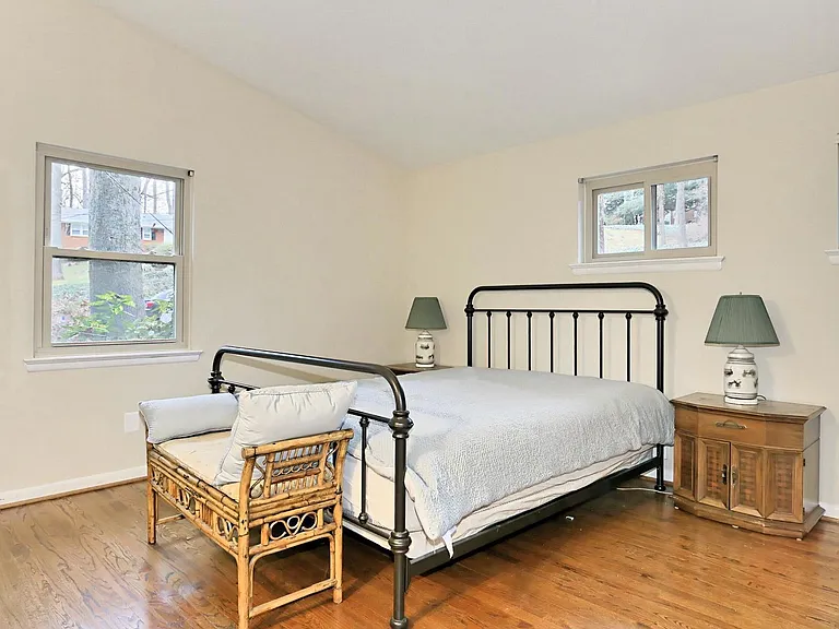 3649 Tallwood Ter — Photo 8