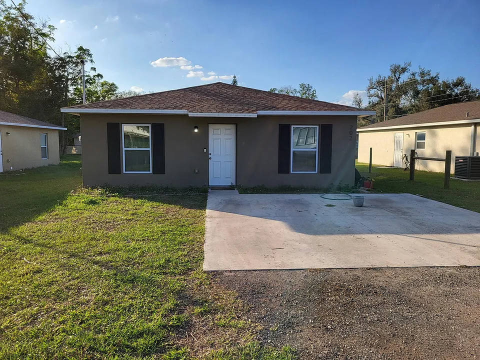 202 S Pasco Ave