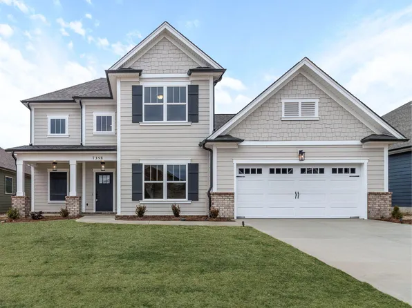 8930 Knolling Loop, Ooltewah, TN 37363