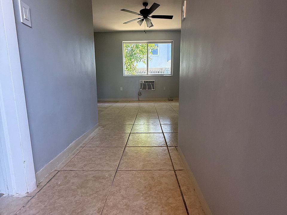 1st image of 544 NE 124th St