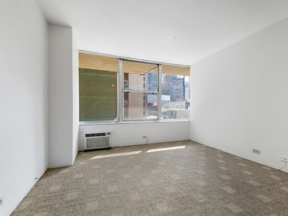 4th image of 1000 N Lake Shore Dr APT 403