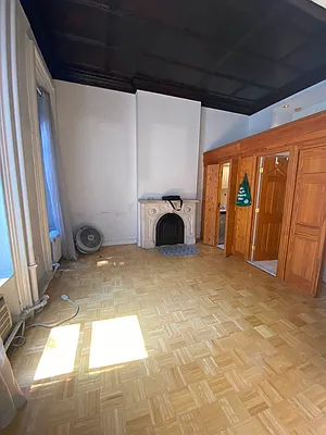 Rented by Avenues Real Estate | media 4