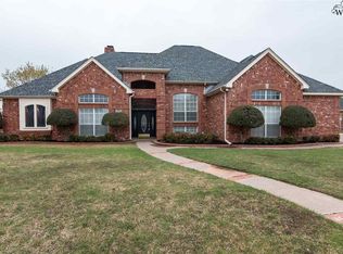 1104 Oriole Ln, Burkburnett, TX 76354