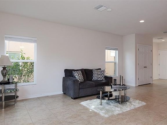 5th image of 1867 Sommarie Way