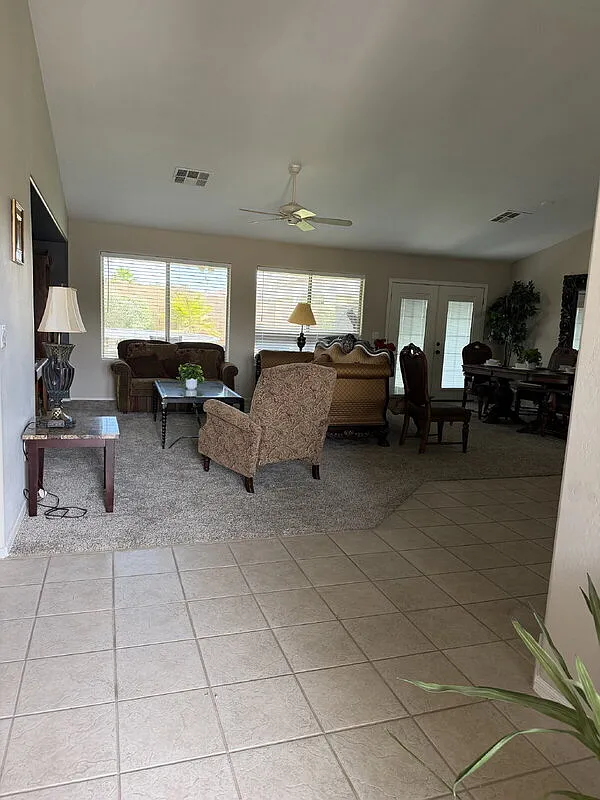 3 bed, 2.5 bath, 1840 sqft, $2,495 — Photo 2