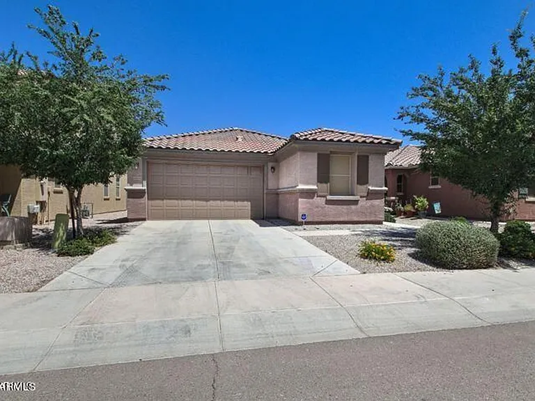 40876 W Tamara Ln — Photo 1