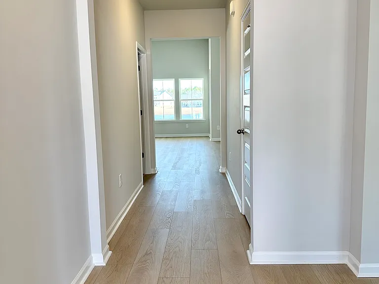740 Isle Verde Dr — Photo 2