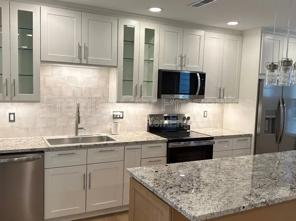 240 McGregor Ave #2, Cincinnati, OH 45219