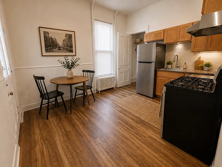 2652 Bryant Avenue South — Photo 10