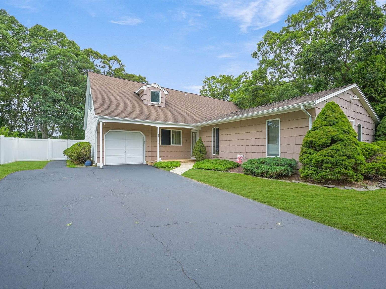 85 Loop Drive, Sayville, NY 11782 MLS 3496588 Zillow