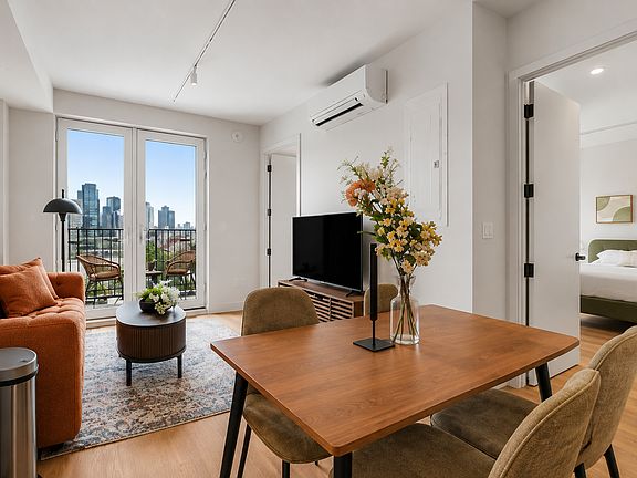 5th image of 16 West St #619