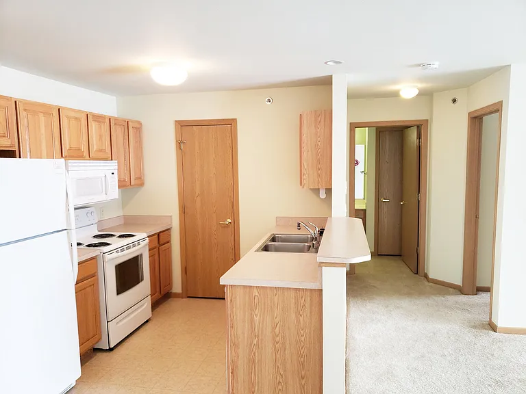 Prairie Crest Apartments — Photo 22