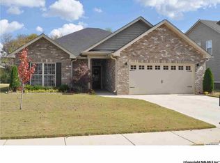 214 Wolf Creek Trl SW, Huntsville, AL 35824