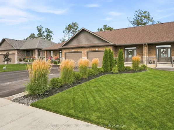 93 Appledene Dr, Quinte West, ON K8V 6J3