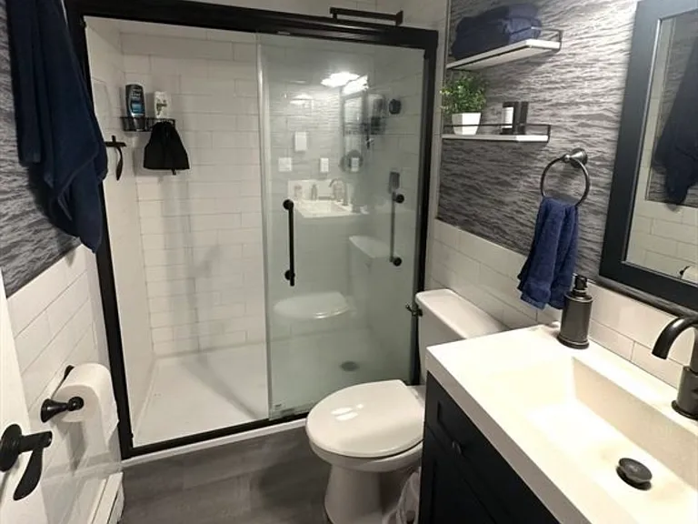 18 Washington St #7 — Photo 10
