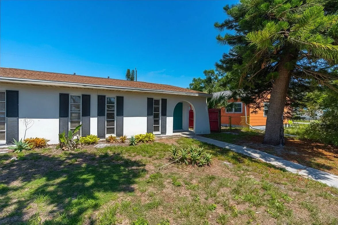 1 bed, 728 sqft, $1,700 — Photo 2