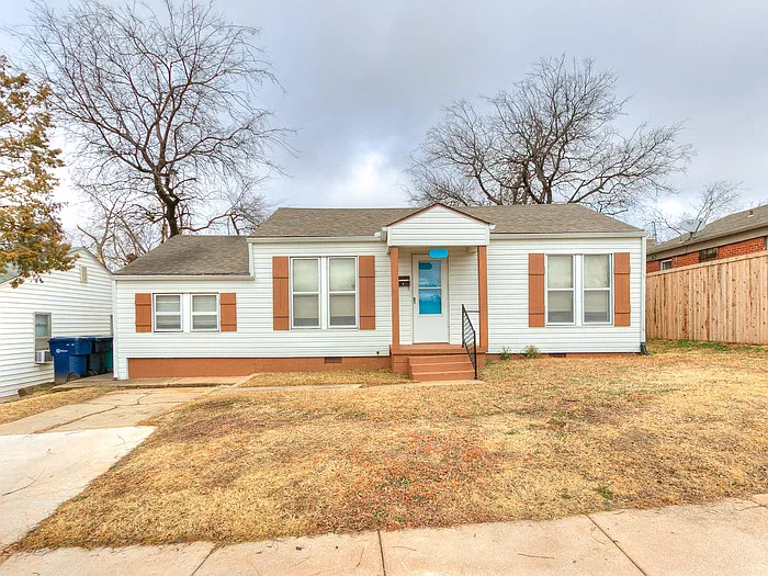 2305 NW 37th St