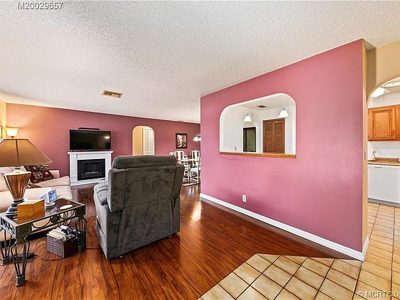 4th image of 256 SE Lakehurst Dr