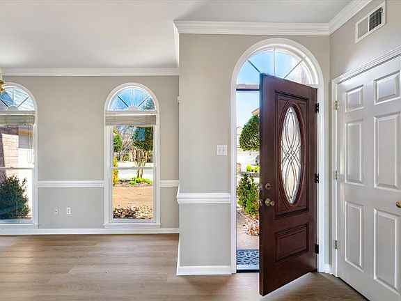 3rd image of 1291 Winter Springs Ln