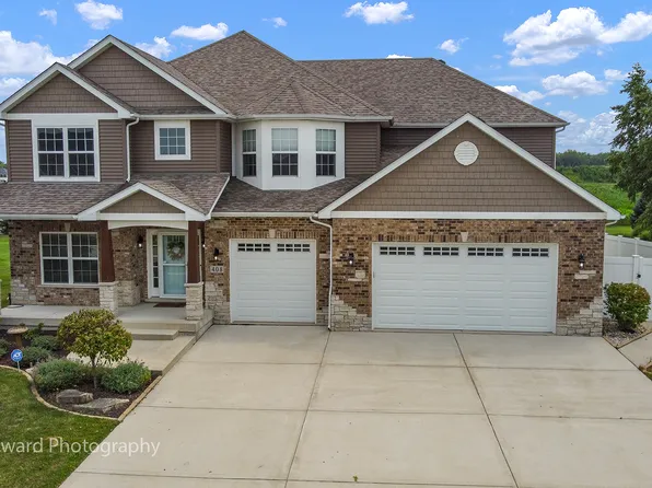 408 E Frontier Dr, Minooka, IL 60447