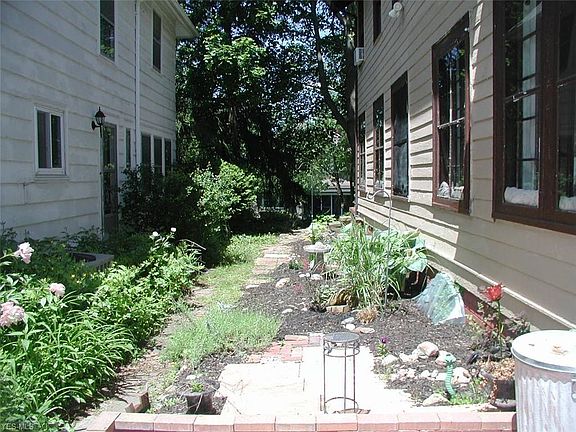 3rd image of 119 Borton Ave