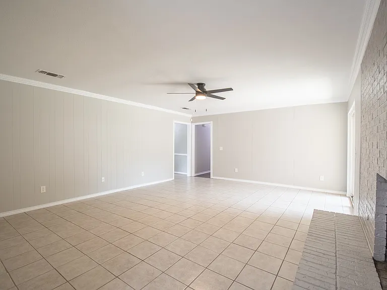 904 Lake Highlands Dr — Photo 17