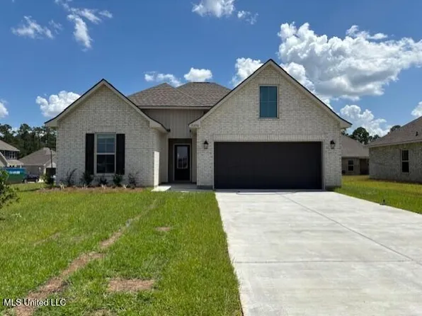 15370 Murphy St, Gulfport, MS 39503