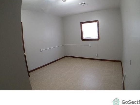 3rd image of 630 SE 21st St #63021