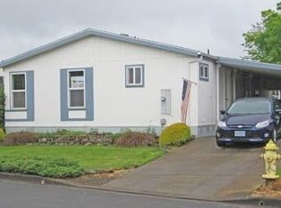 1000 S McKern Ct #32, Newberg, OR 97132