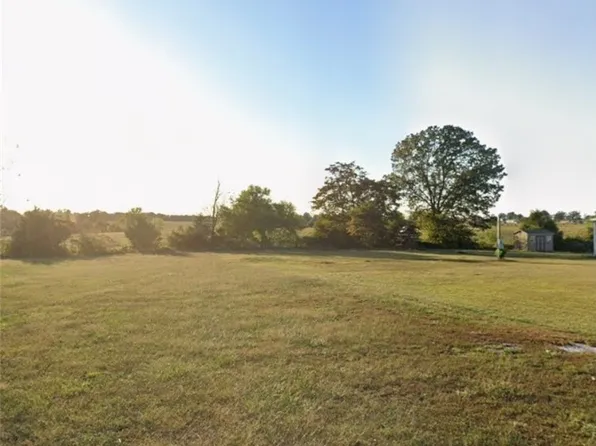 201 Hawkeye Ln #1, Harrison, AR 72601