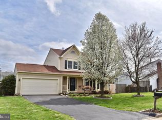 8057 Crimson Leaf Ct, Gainesville, VA 20155