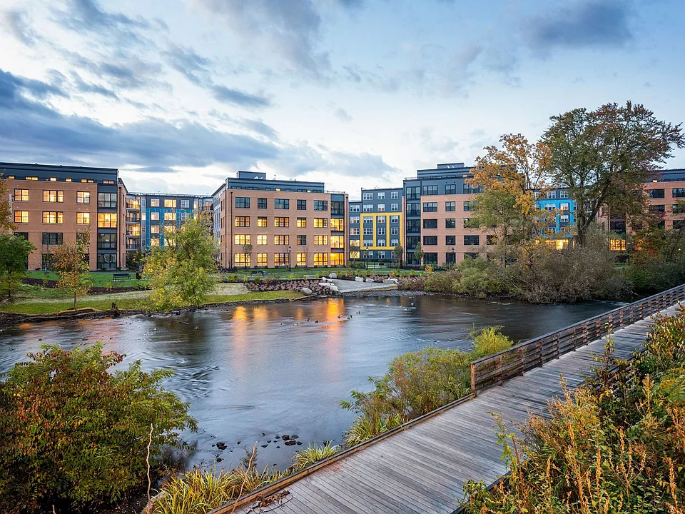 Welcome to Edison on the Charles by Windsor