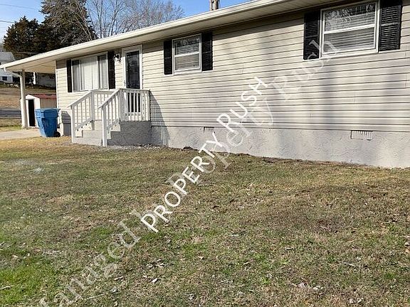 2nd image of 209 Signal View St