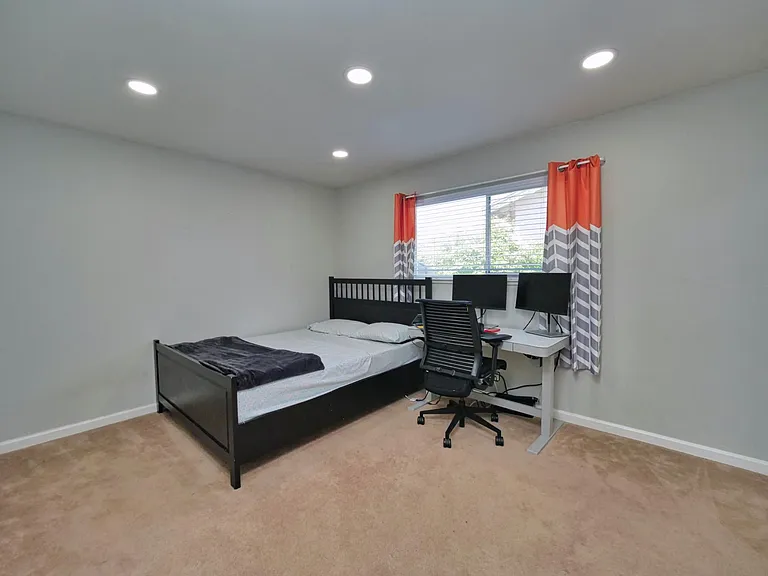 1655 Crater Lake Ave — Photo 21