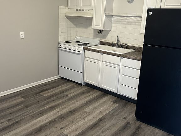 5th image of 6502 Julian Ave #B2