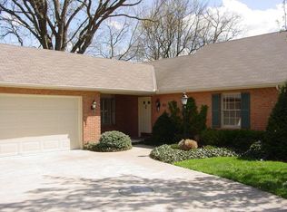 125 Colonial Lake Dr #26, Hamilton, OH