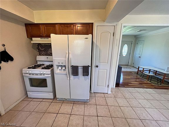 5th image of 4636 Derbyshire Dr